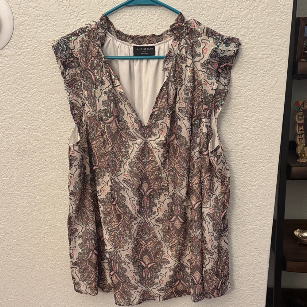 Lane Bryant Cream Paisley V-Neck Cap Sleeve Blouse with Pink Accents